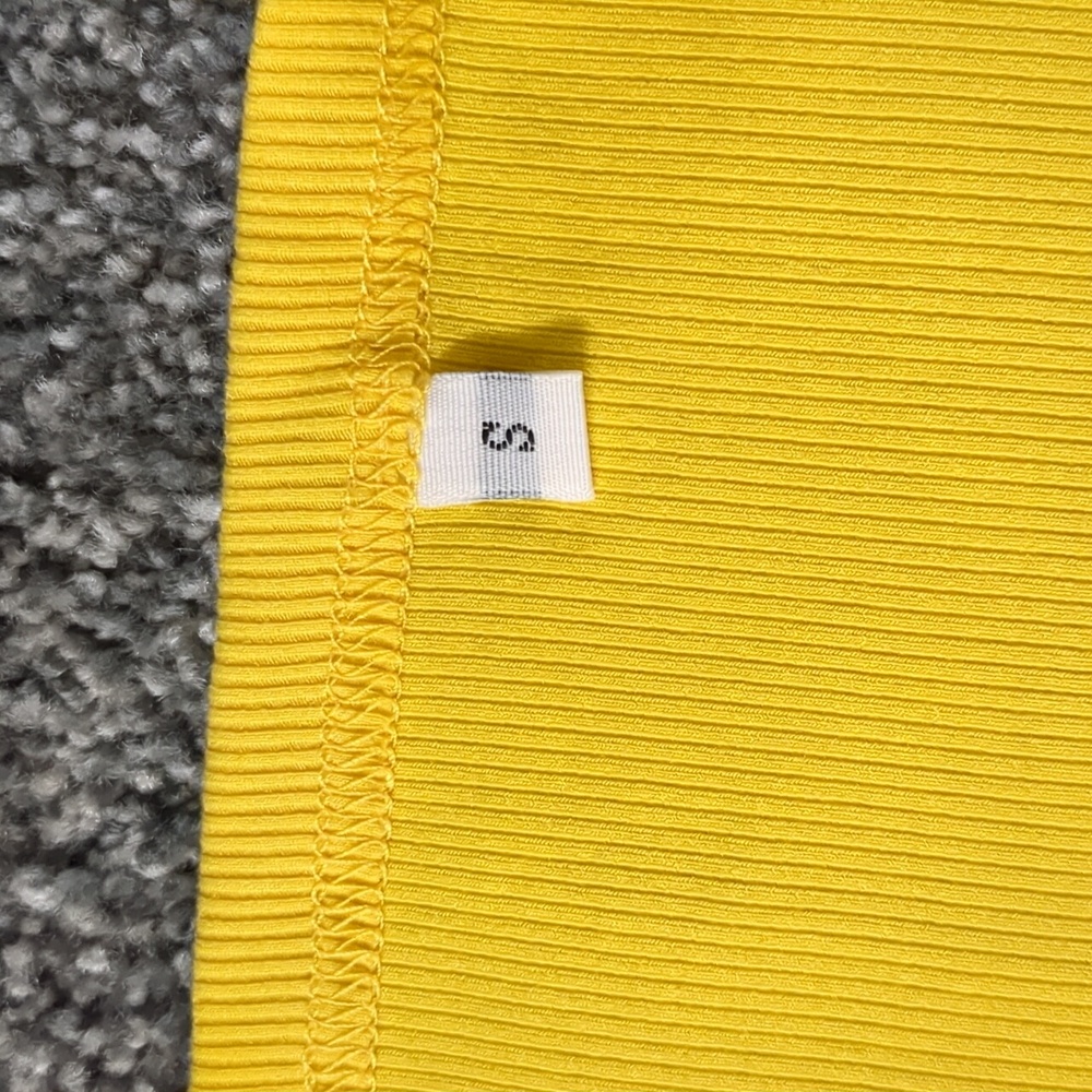Comfortable yellow dress - Picture 2 of 7